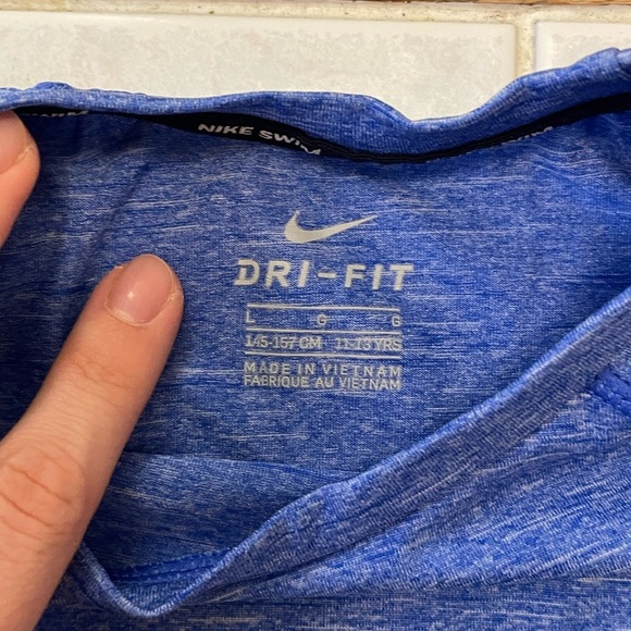 Boys Nike Blue Dri-FIT T-Shirt swim spf +40 - Picture 3 of 5